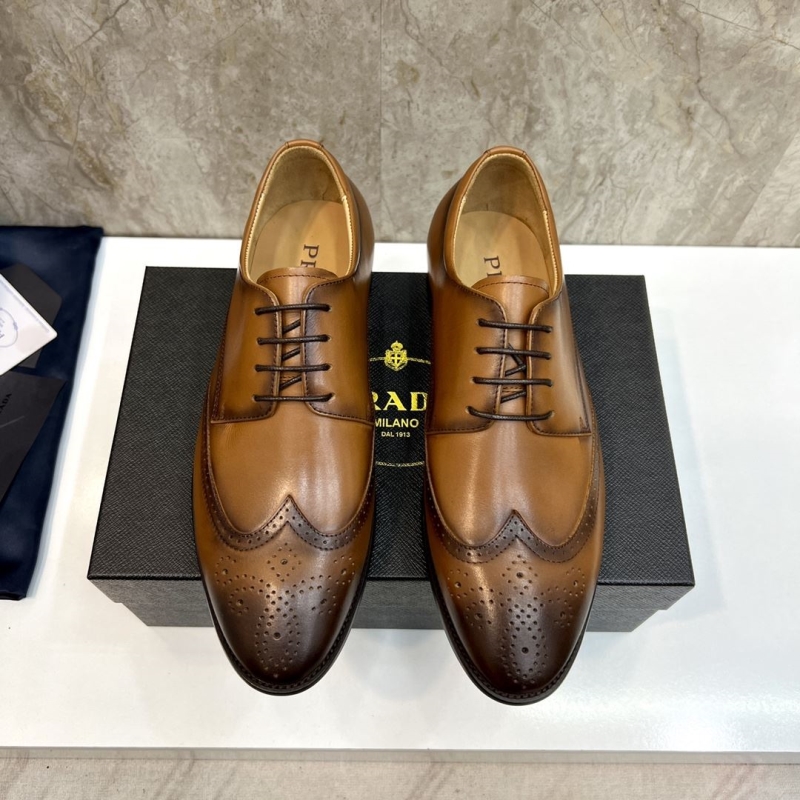Pra*a leather shoes